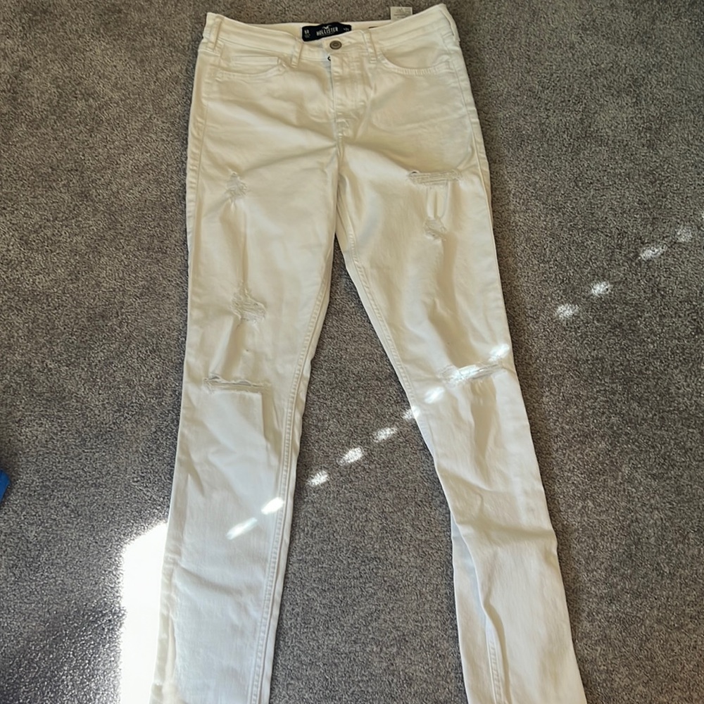 Hollister White Ripped Jeans Size 5R